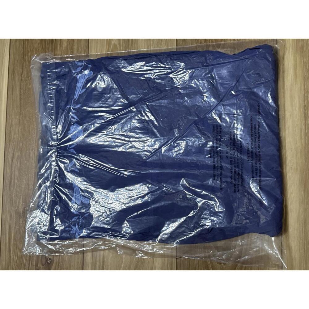 NWT! Area Stars Embroidered Dress in Navy Size Medium - Picture 6 of 6